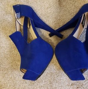 blue heels